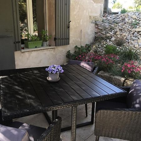 Villa Juste Derriere Chez Nous Boulbon Exterior foto